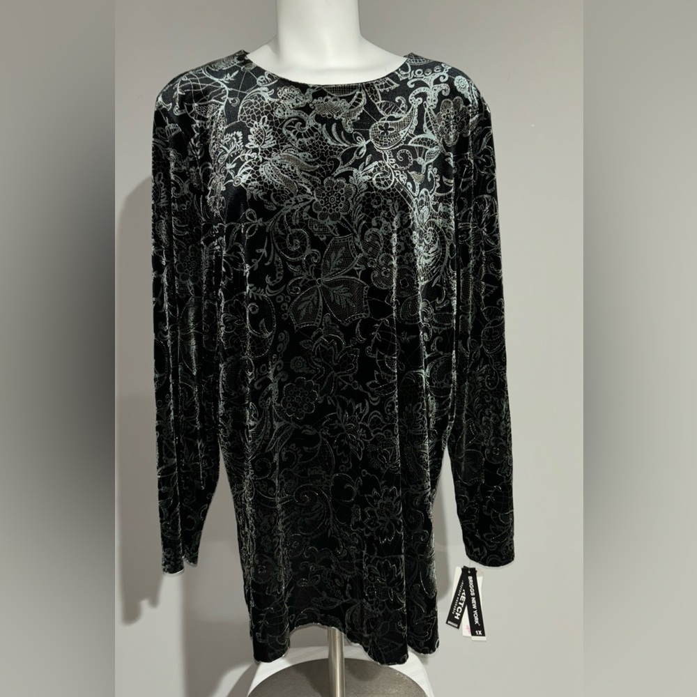 Briggs New York Woman Size 1X Velvetty Tunic or Dress Length 29.5" New with Tags